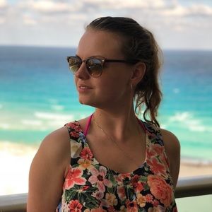 Meet your Posher, Iryna